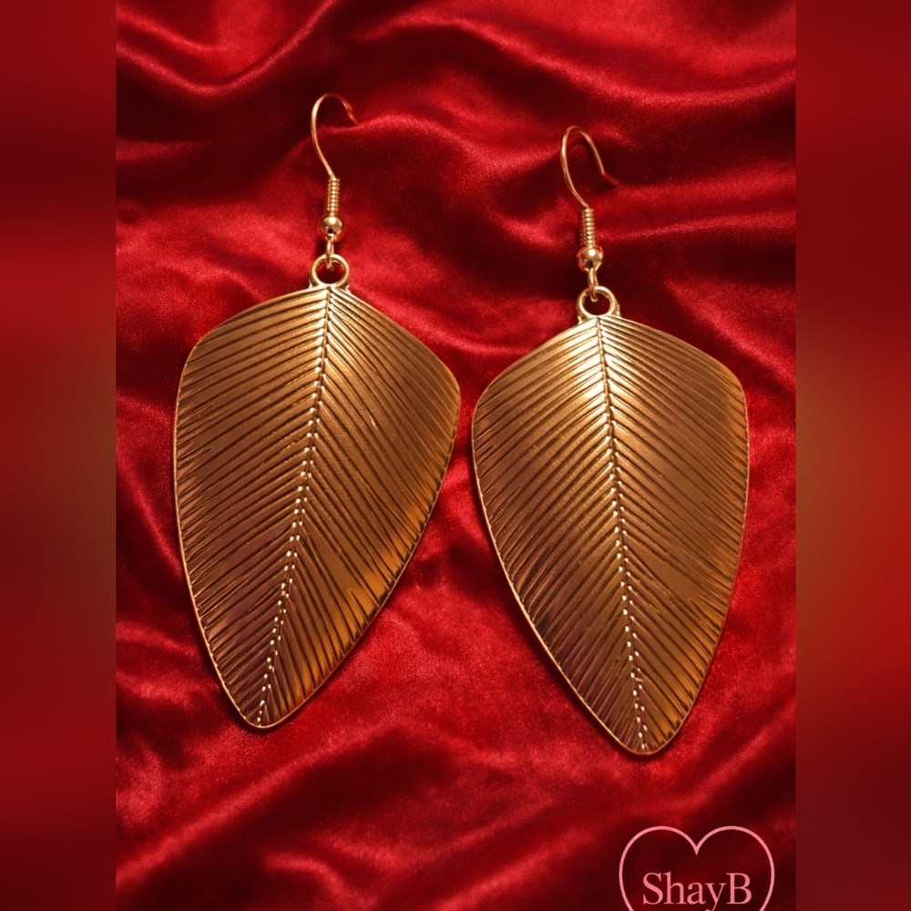 Gold Leaf Earrings